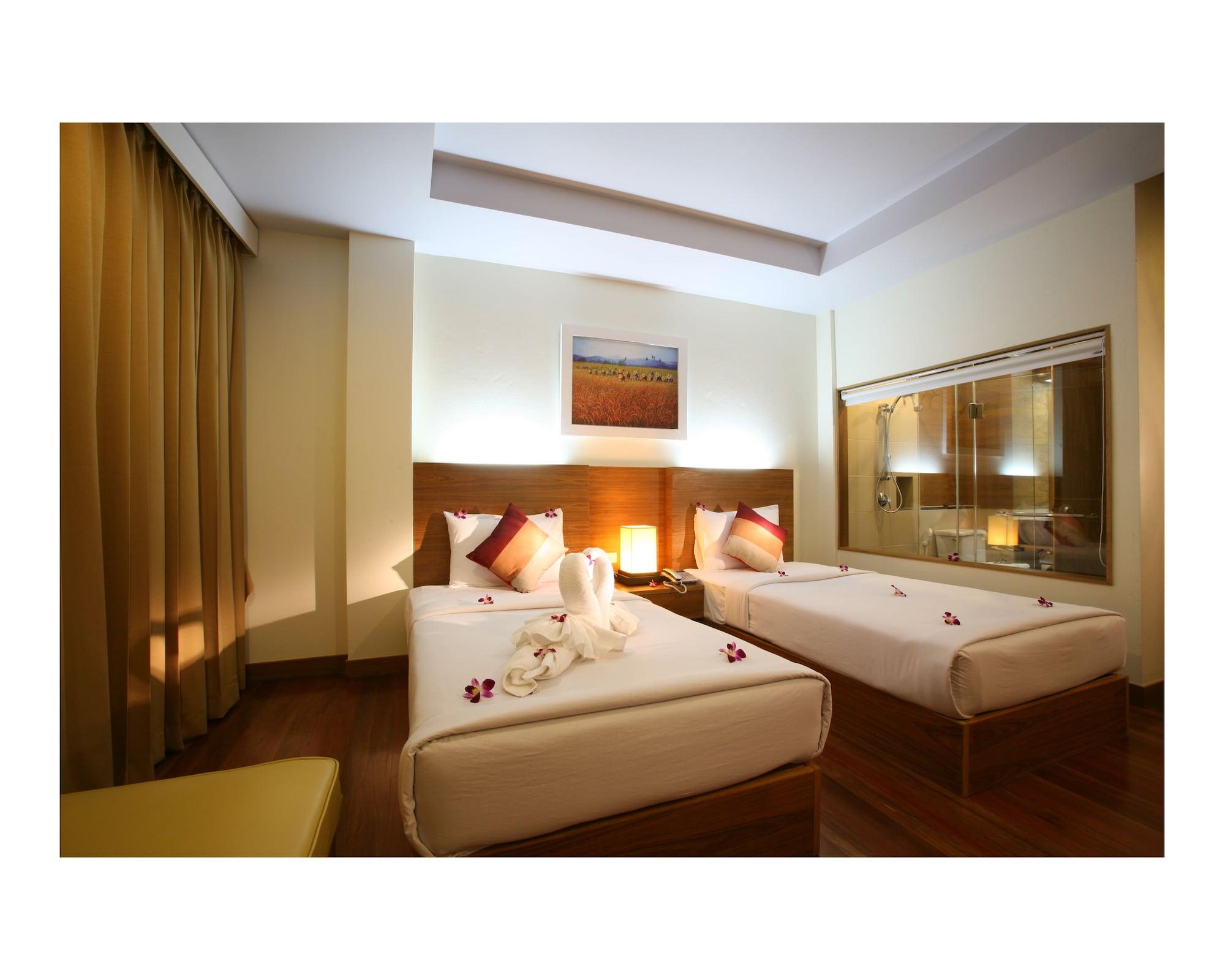 Baan Saikao Plaza Hotel & Service Apartment Koh Chang Exterior foto