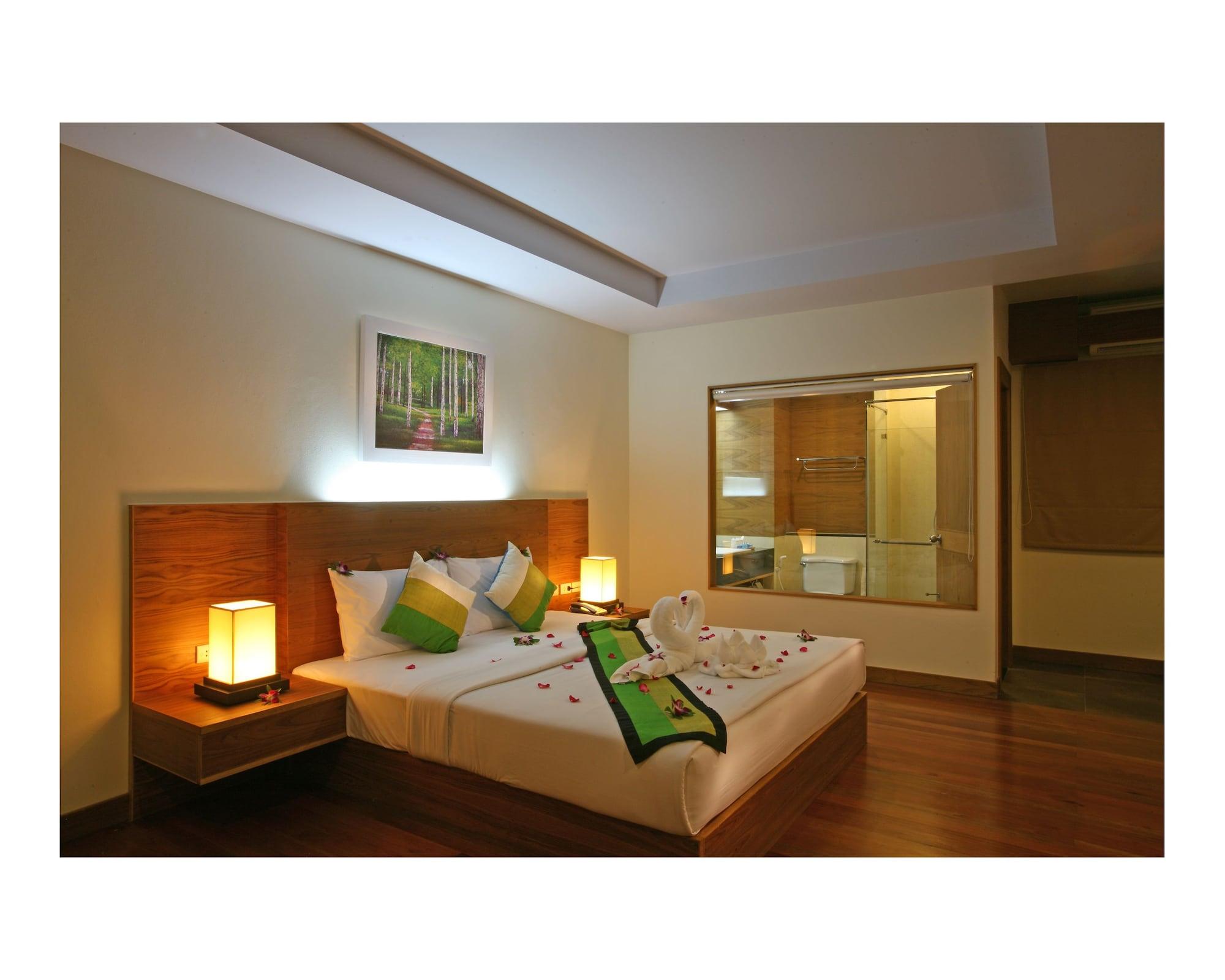 Baan Saikao Plaza Hotel & Service Apartment Koh Chang Exterior foto